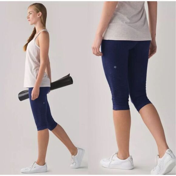 Lululemon In The Flow Crop II Leggings in Heathered Deep Navy Size 4 - Picture 1 of 13
